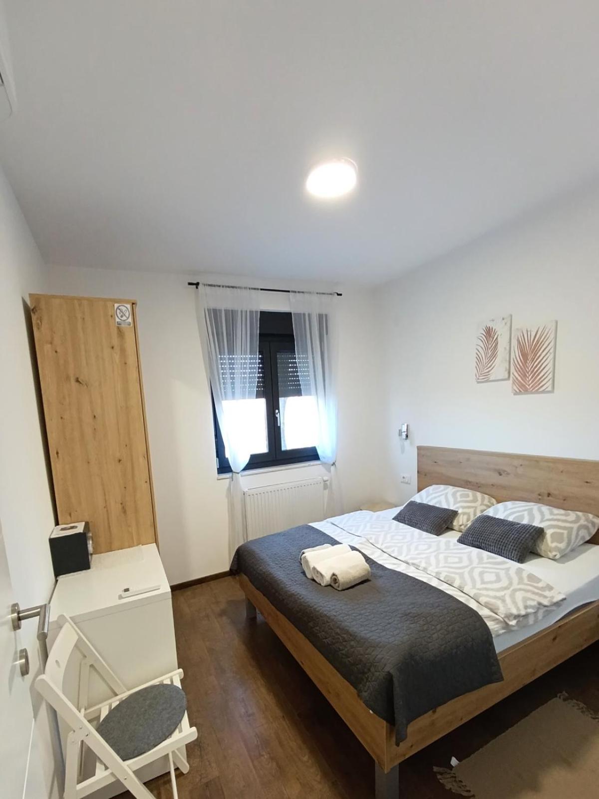 Kraljeva Hiza - Apartmani I Sobe Kralj Sveti Martin Na Muri Zimmer foto